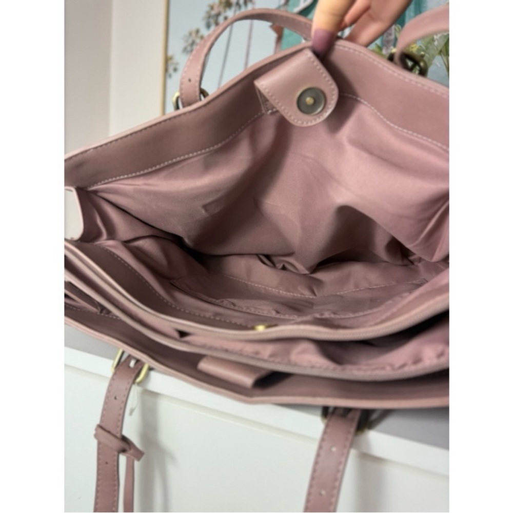 Women’s Large Faux Leather Tote Bag in Mauve - Picture 7 of 9